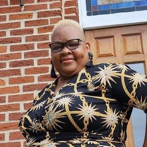 Meet your Posher, Rita